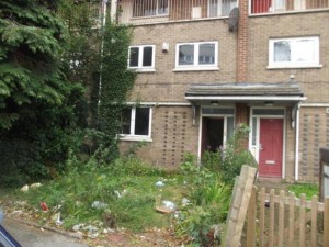 We bought this 3 bed Maisonette QUICKLY allowing the owner to put move on